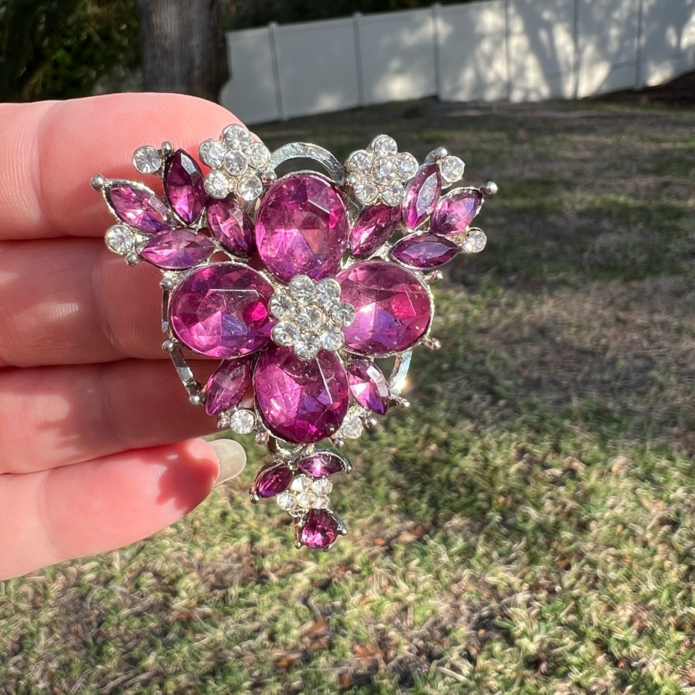 Elegant Purple and Silver Floral Brooch